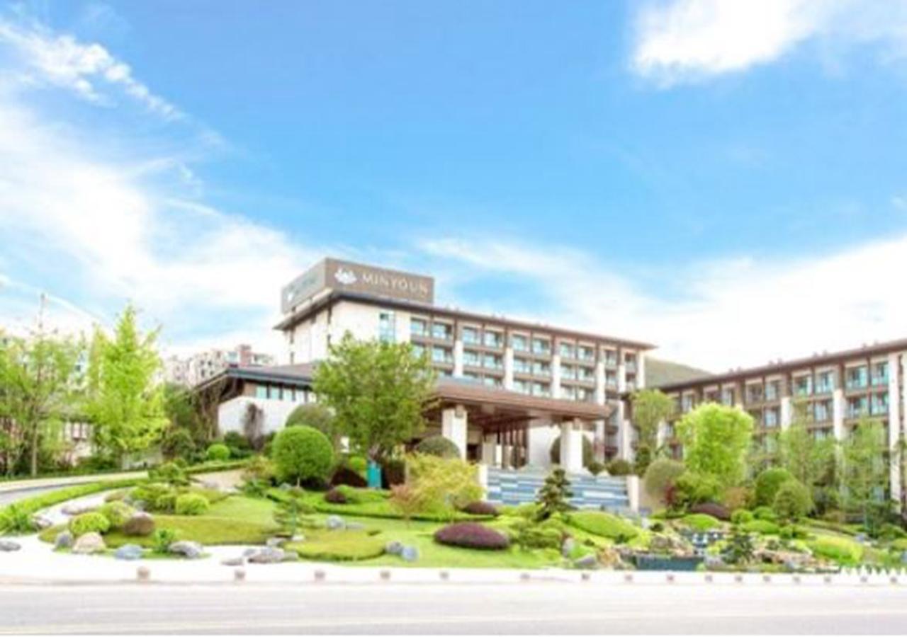 Minyoun Langzhong Ancient City Resort Exterior foto
